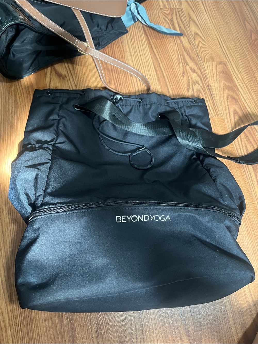 Beyond Yoga Black gym bag carry shoes